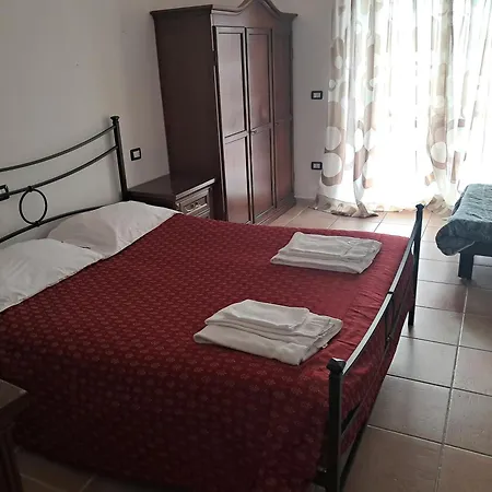 Casa Fumata Aparthotel Giomici