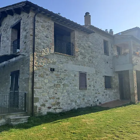 Casa Fumata Lejlighedshotel Giomici